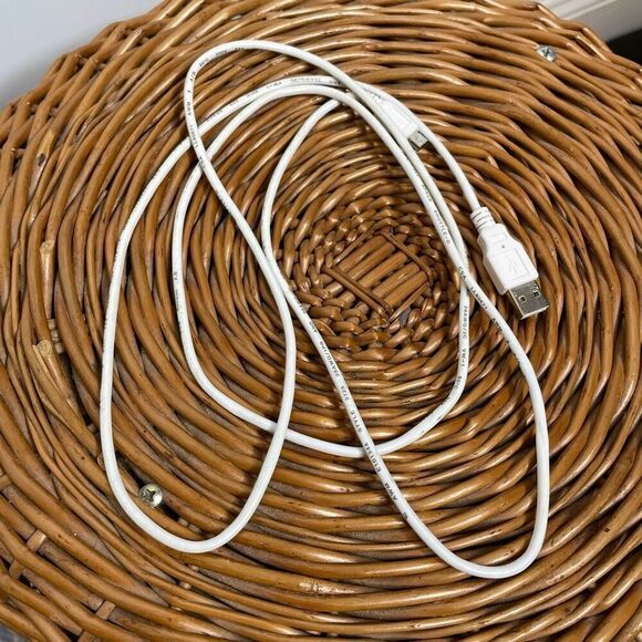 Wacom CTE-450 Bamboo Fun Graphic Writing Tablet with Mouse & Cord, NO PEN - Picture 7 of 8